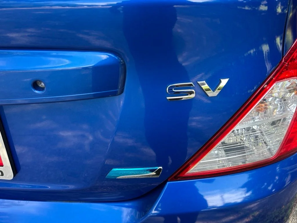 Used 2016 Blue Nissan 1.6 SV image 10
