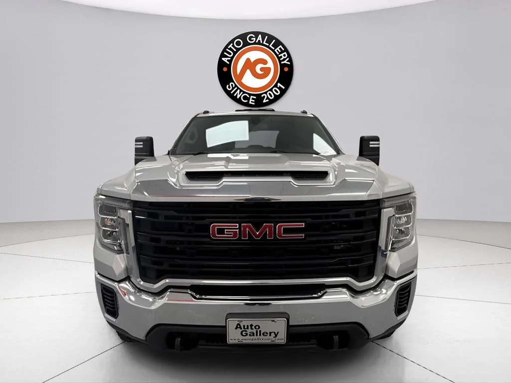 Used 2020 Silver GMC Base image 8