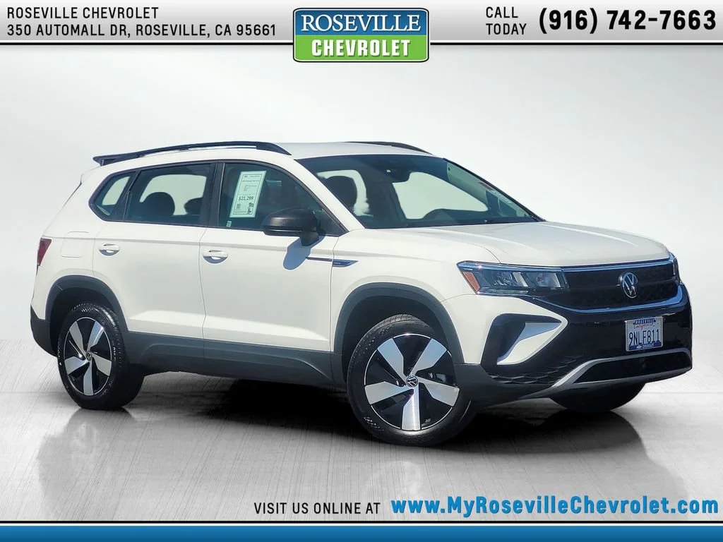 2024 Volkswagen Taos 1.5T S 4Motion's photo