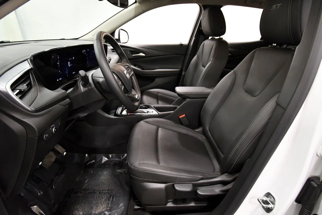 Used 2024 White Buick Sport Touring image 14