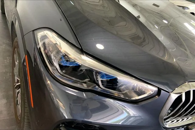 Used 2022 Arctic Grey Metallic BMW xDrive40i image 28