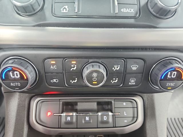 Used 2023 White GMC AT4 image 33