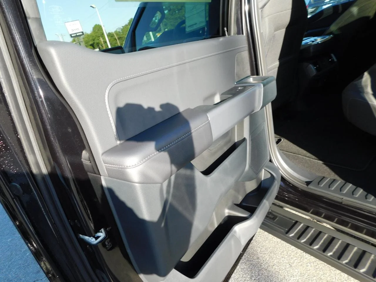 New 2026 Agate Black Metallic Ford XLT image 23