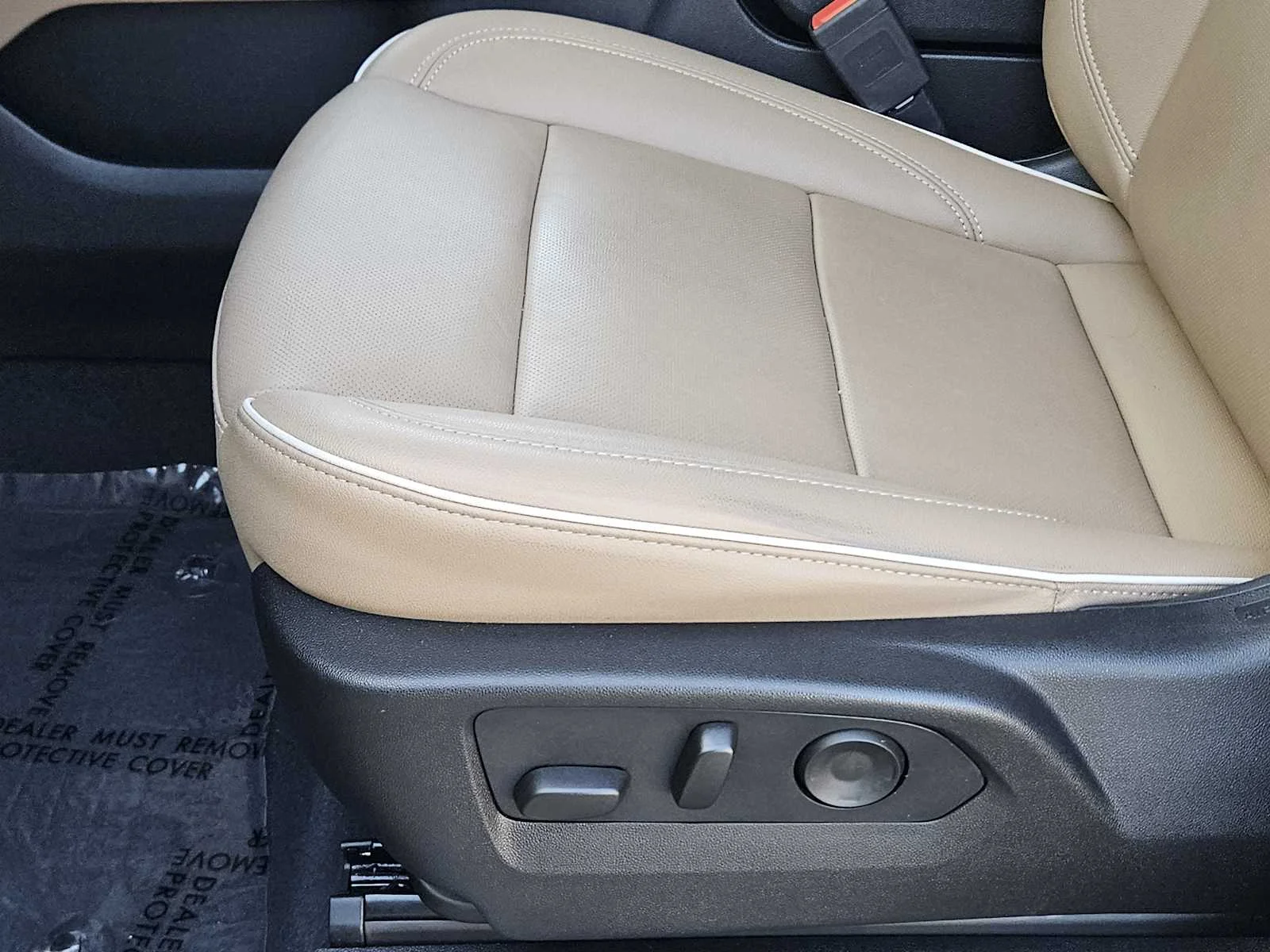 Used 2023 Empire Beige Metallic Chevrolet Premier image 19