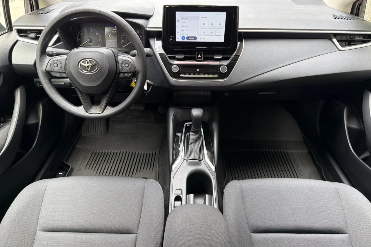 Used 2025 Blueprint Toyota Hybrid LE image 12