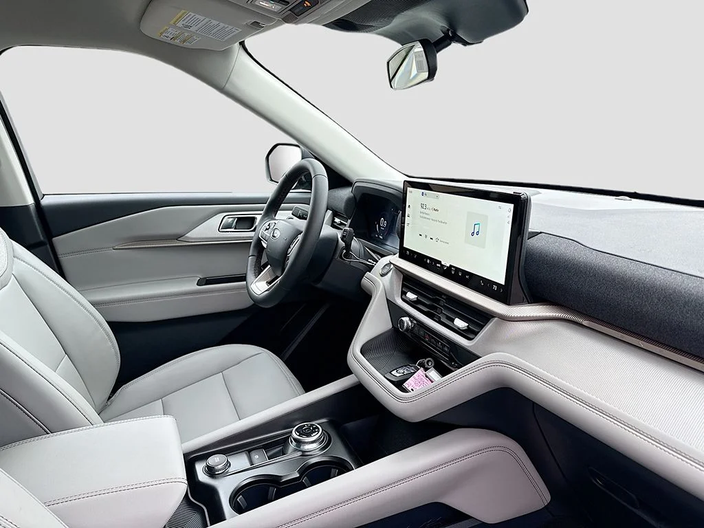New 2026 Agate Black Metallic Ford Active image 21