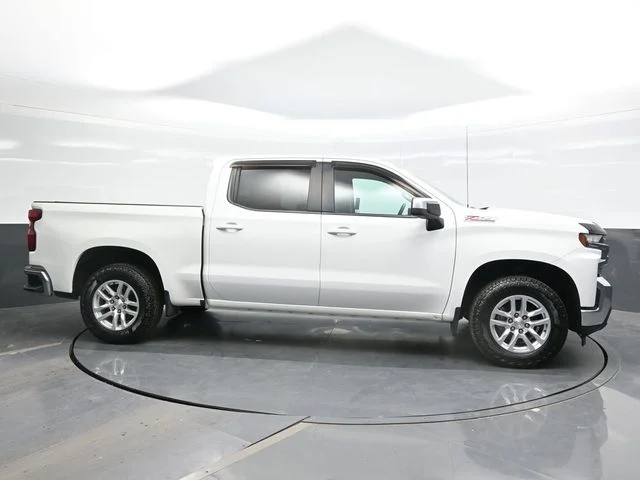 Used 2020 White Chevrolet LT image 8