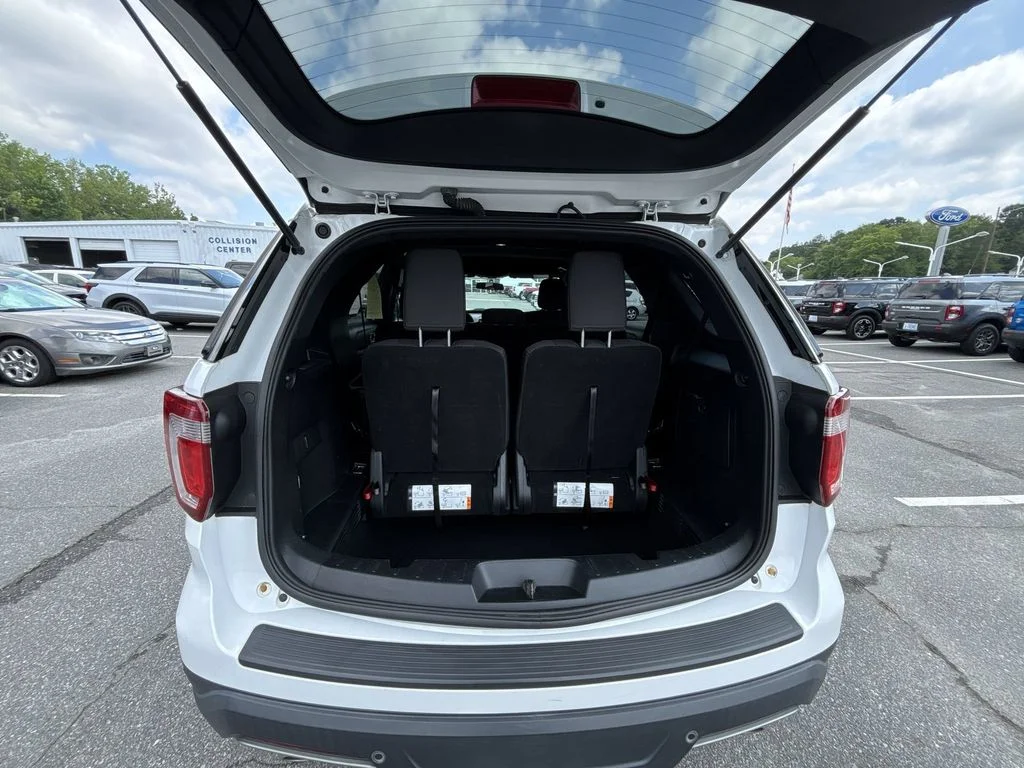 Used 2018 White Ford XLT image 19