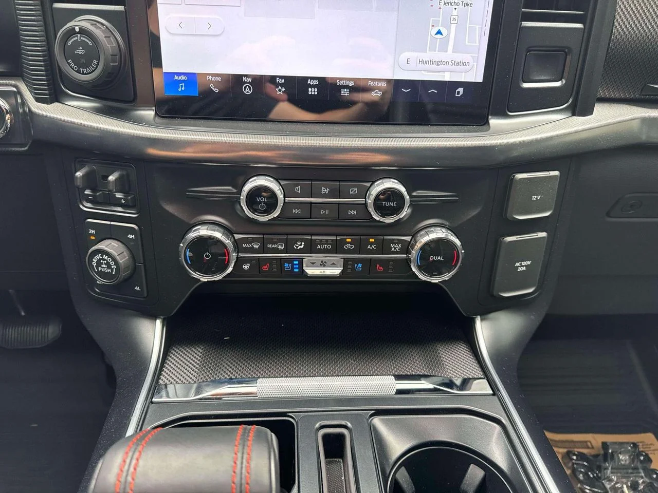 Used 2024 Avalanche Ford Raptor image 34