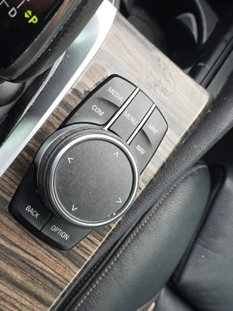 Used 2019 Black BMW 530i image 29