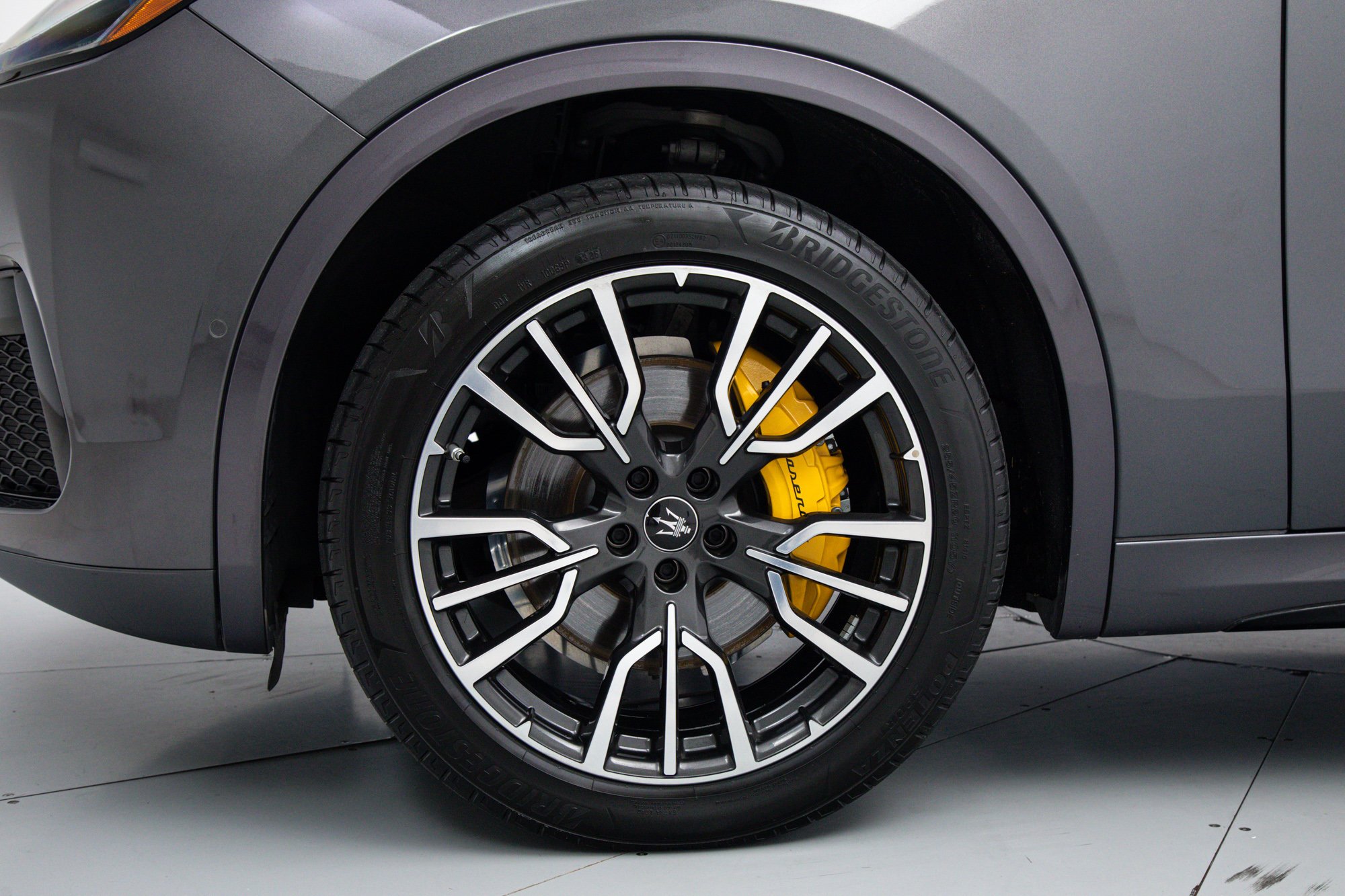 Used 2023 Gray Maserati Modena image 20