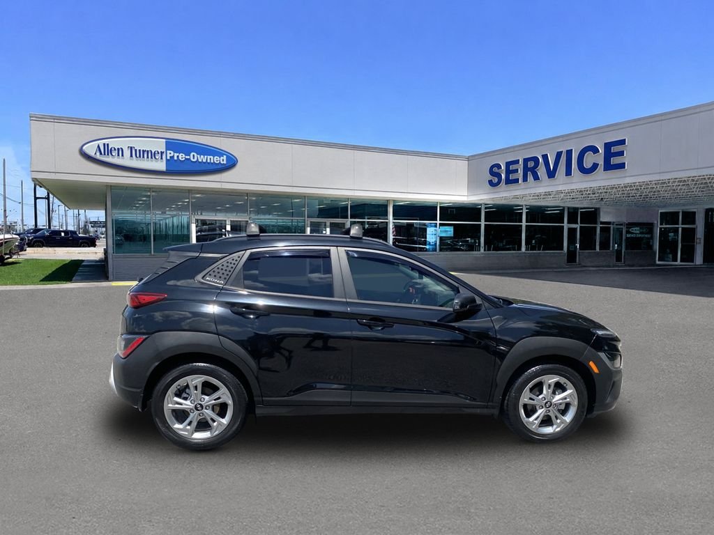 Used 2022 Ultra Black Pearl Hyundai SEL image 9