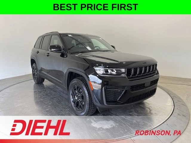 2026 Jeep Grand Cherokee Laredo Altitude
