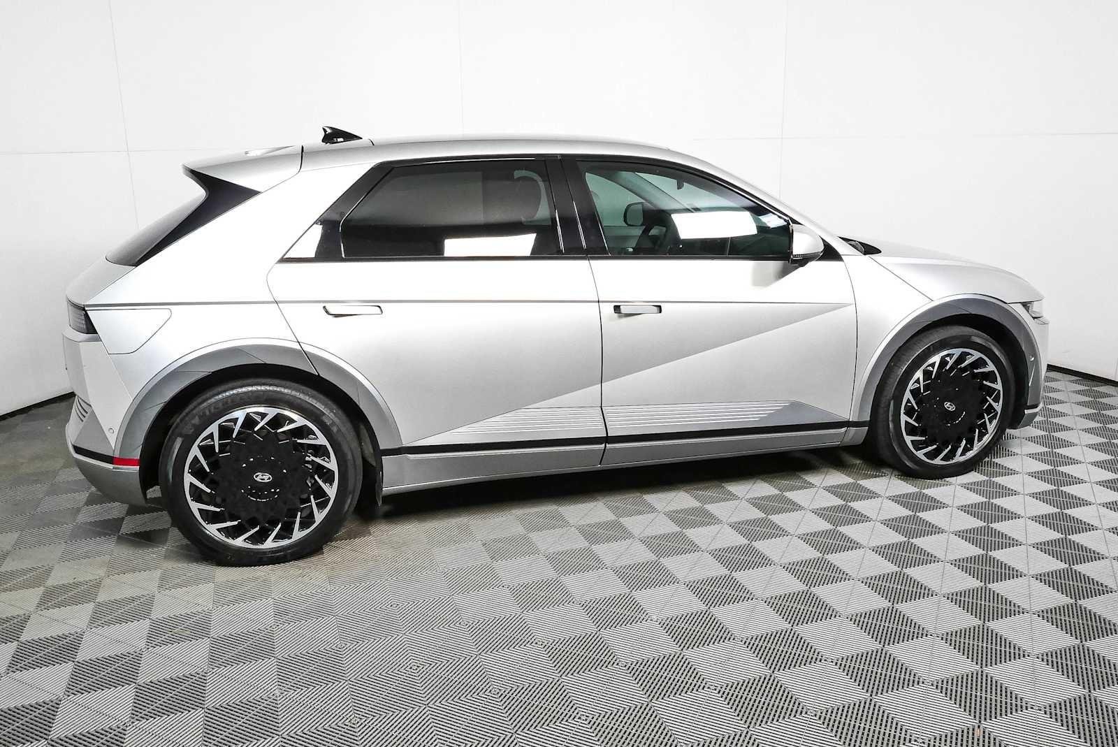 Used 2023 Hyundai IONIQ 5 Limited with VIN KM8KRDAF5PU183368 for sale in Chamblee, GA