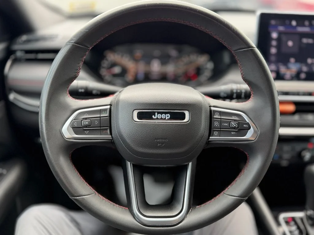Used 2024 White Jeep Trailhawk image 10