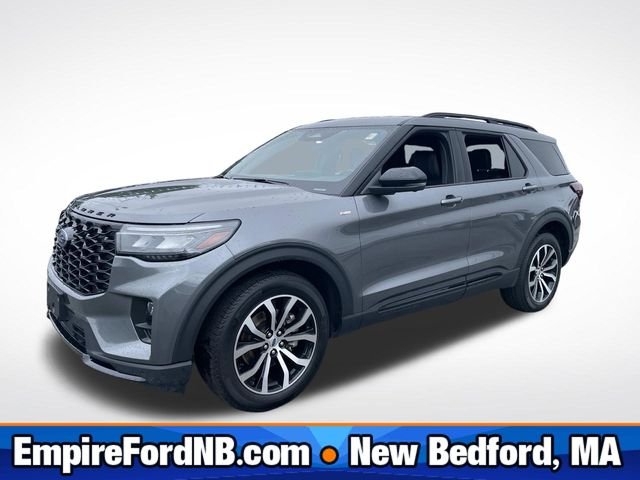 Used 2025 Carbonized Gray Metallic Ford ST-Line image 1