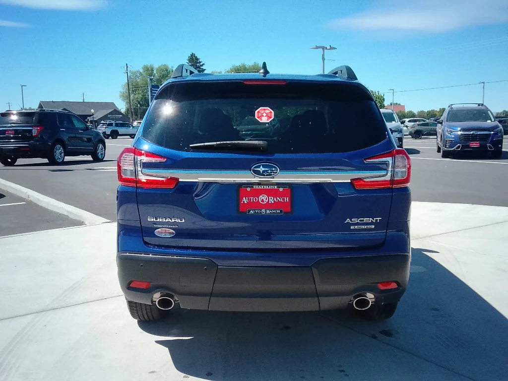 New 2026 SAPPHIRE BLUE PEARL Subaru Limited 7-Passenger image 4
