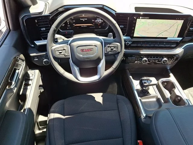 New 2026 Sterling Metallic GMC Elevation image 11