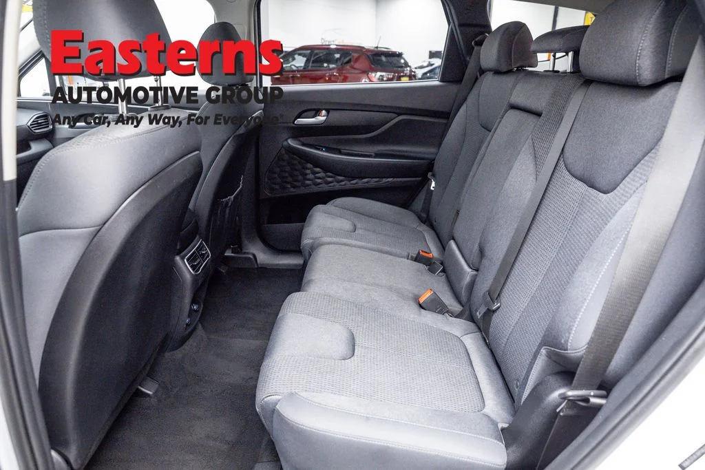 Used 2023 White Hyundai SEL image 21