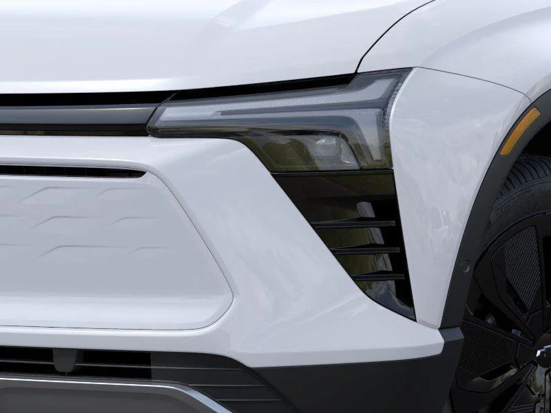 New 2026 Summit White Chevrolet LT image 10