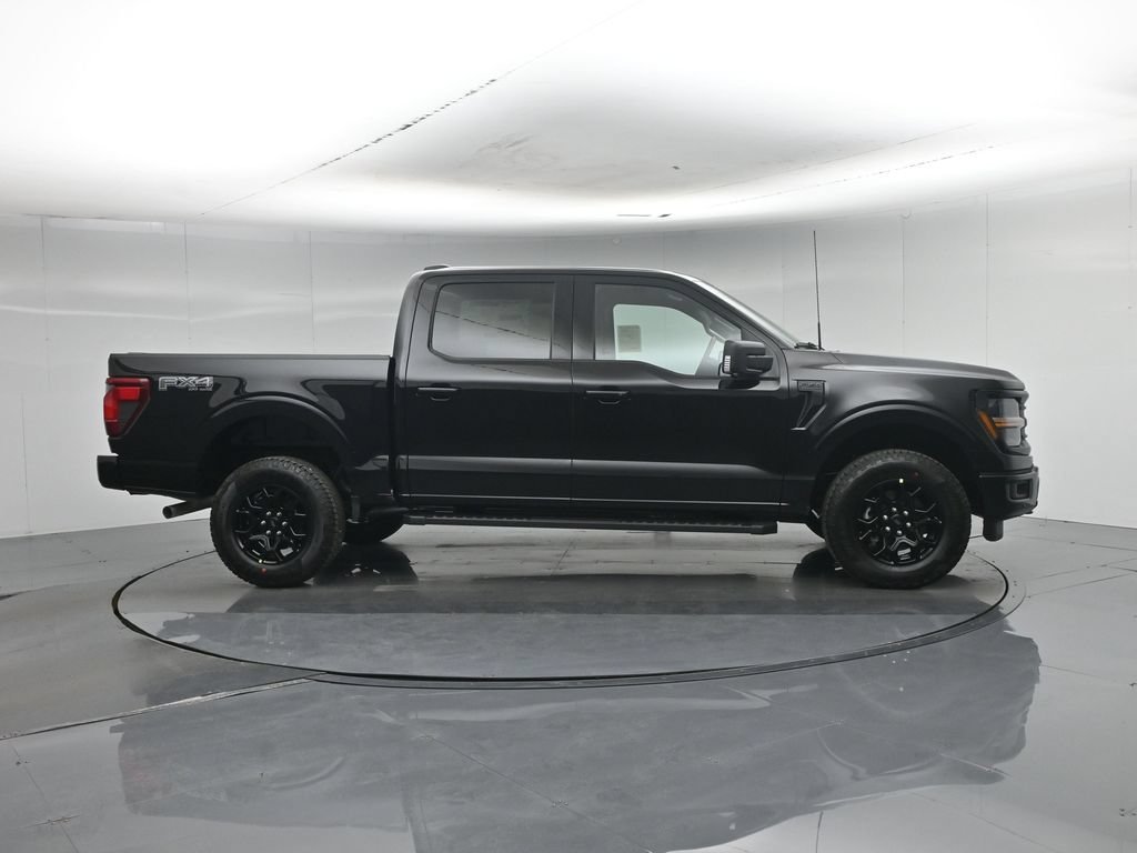 New 2026 Agate Black Metallic Ford XLT image 30