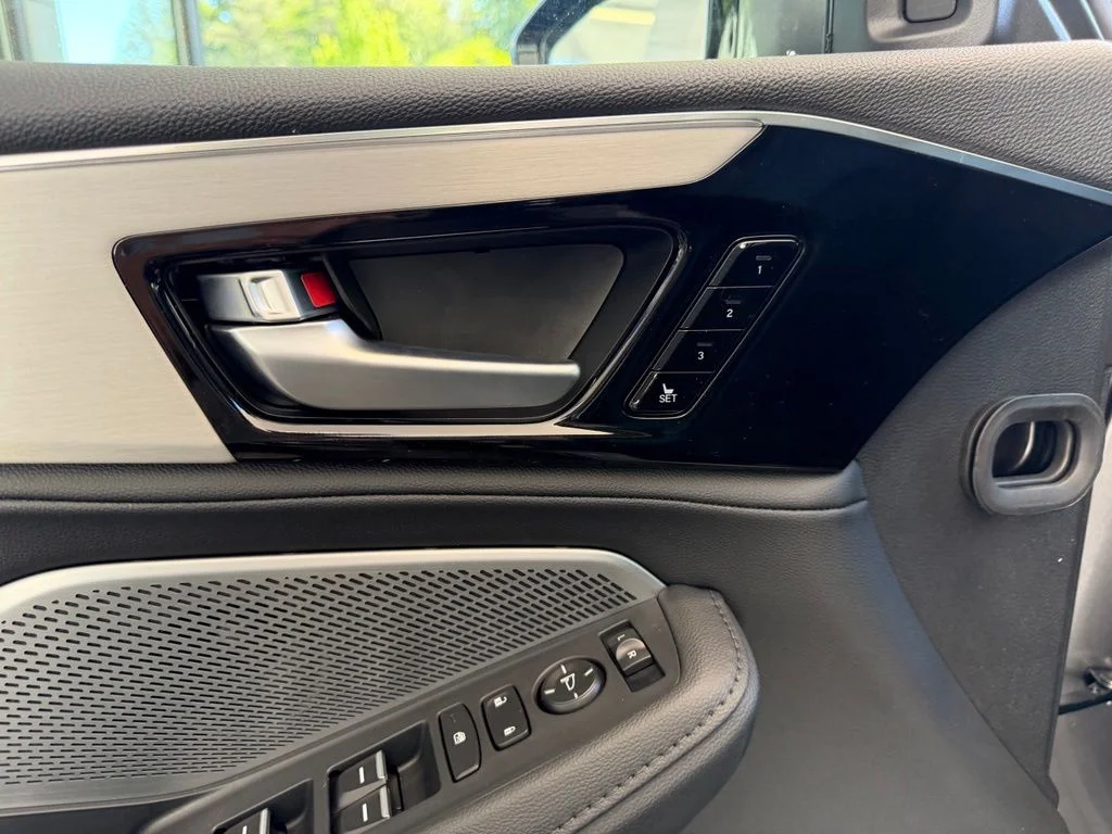 New 2026 Liquid Carbon Metallic Acura Base image 12
