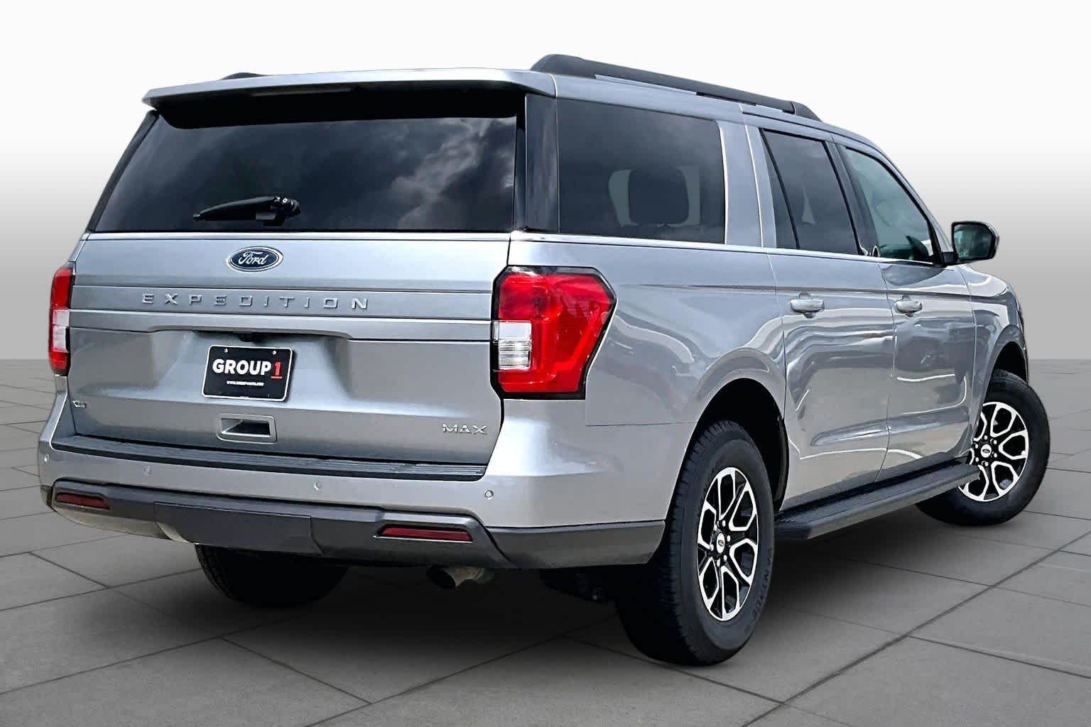 Used 2024 Iconic Silver Metallic Ford XLT image 12