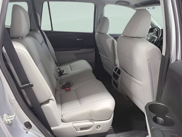 Certified Used 2018 Lunar Silver Metallic Honda EX-L image 15