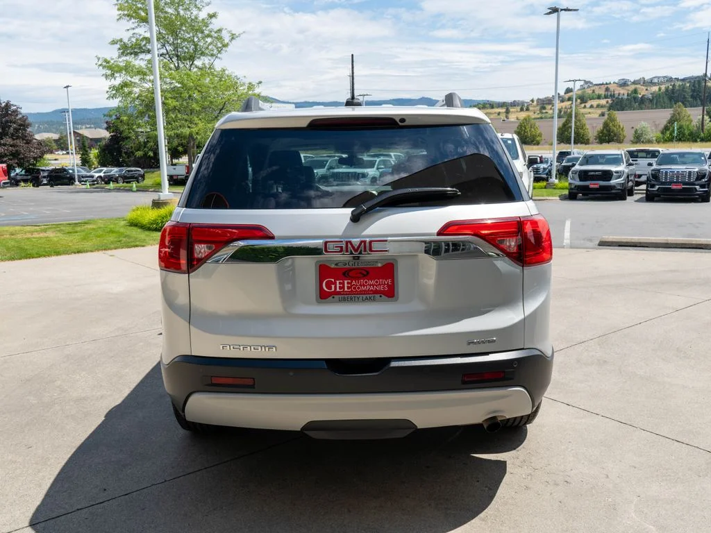 Used 2018 Silver GMC SLE-2 image 6