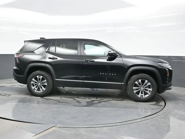 2026 Chevrolet Equinox LT - Photo 8