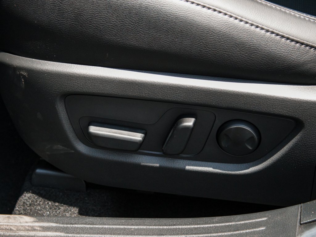 Used 2026 Machine Gray Metallic Mazda Premium image 11