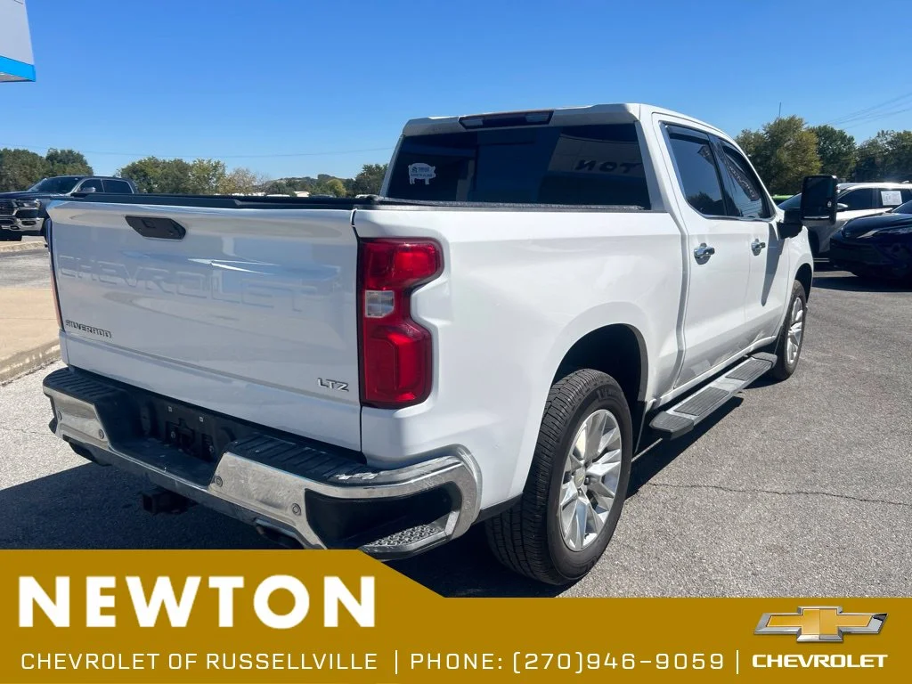 Used 2021 Summit White Chevrolet LTZ image 14