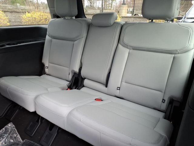 New 2026 Agate Black Metallic Ford Platinum® image 9