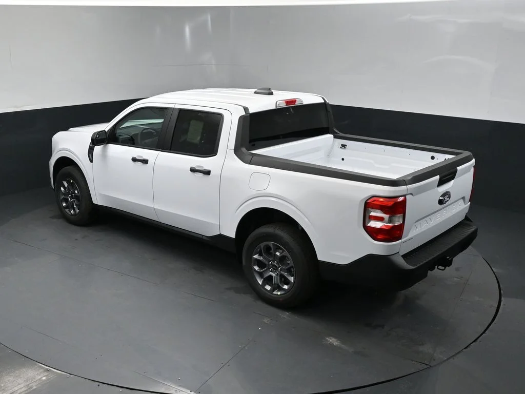 New 2026 White Ford XLT image 37