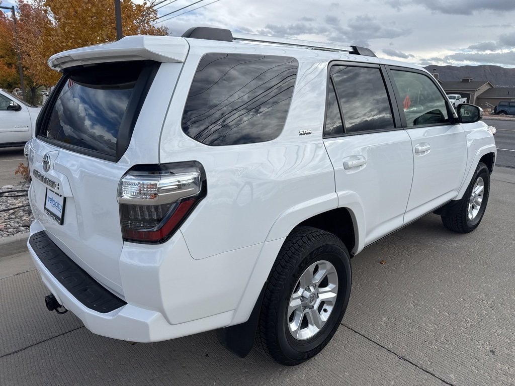 2024 Toyota 4Runner SR5 photo 3