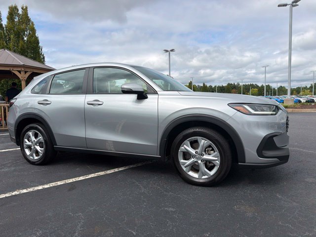 Certified Used 2024 Lunar Silver Metallic Honda LX image 4