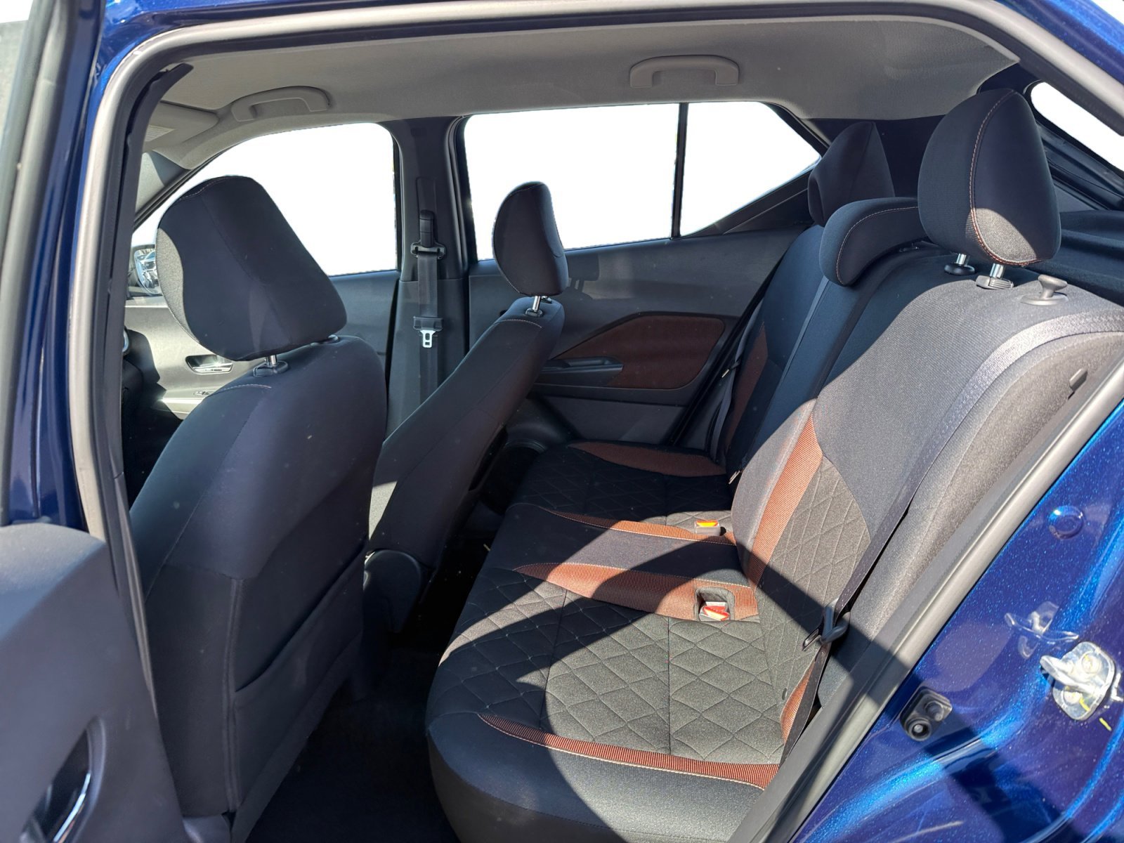 Used 2019 Deep Blue Pearl Nissan SR image 16