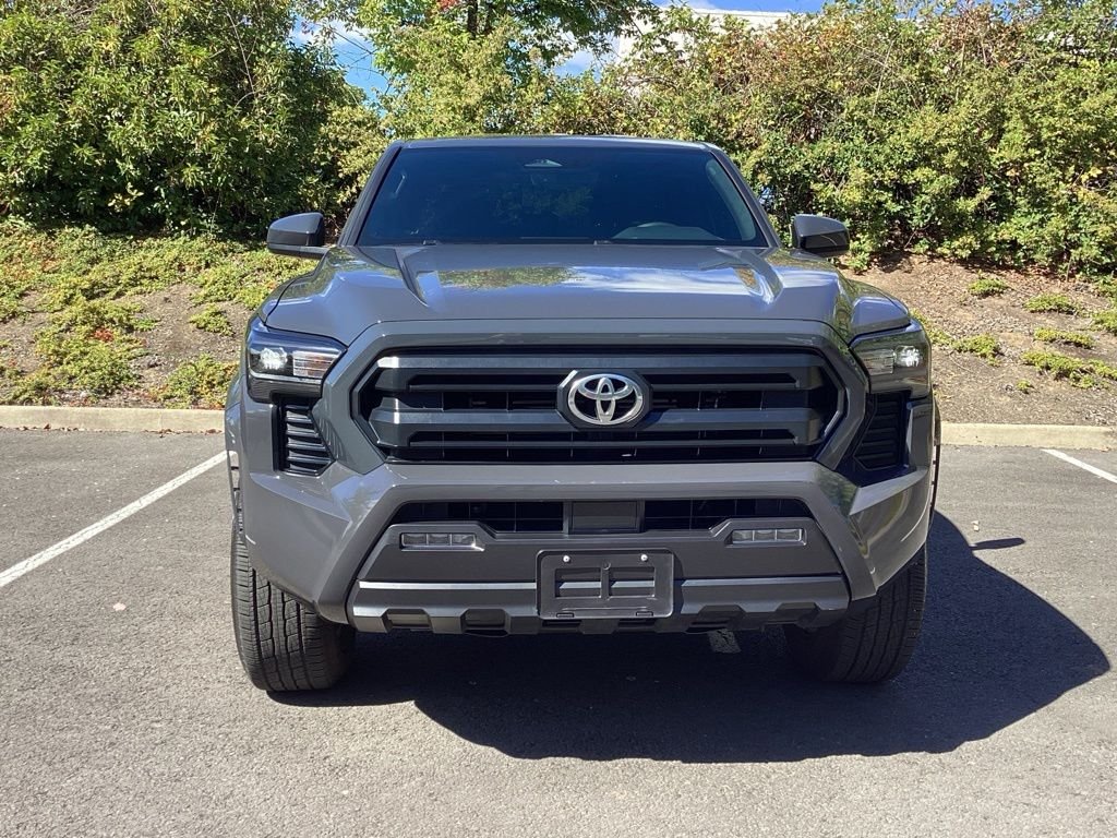 Used 2025  Toyota SR5 image 20