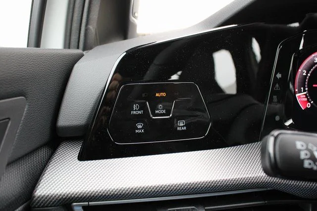 2026 Volkswagen Golf GTI SE - Photo 9
