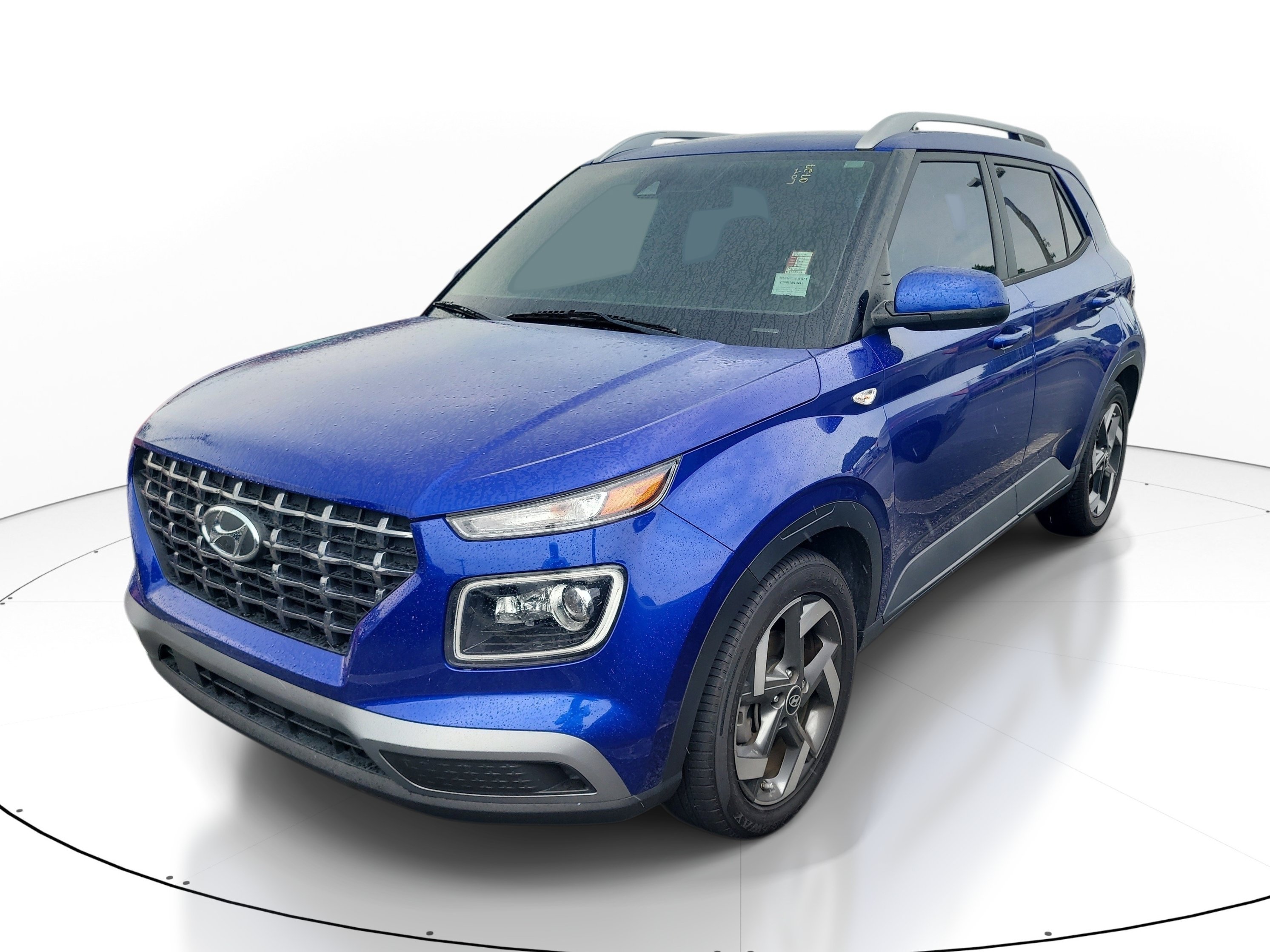 Used 2022 Intense Blue Hyundai Limited image 3