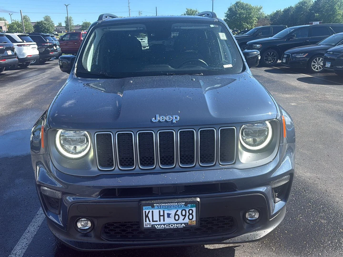 Used 2023 Slate Blue Pearlcoat Jeep Limited image 7