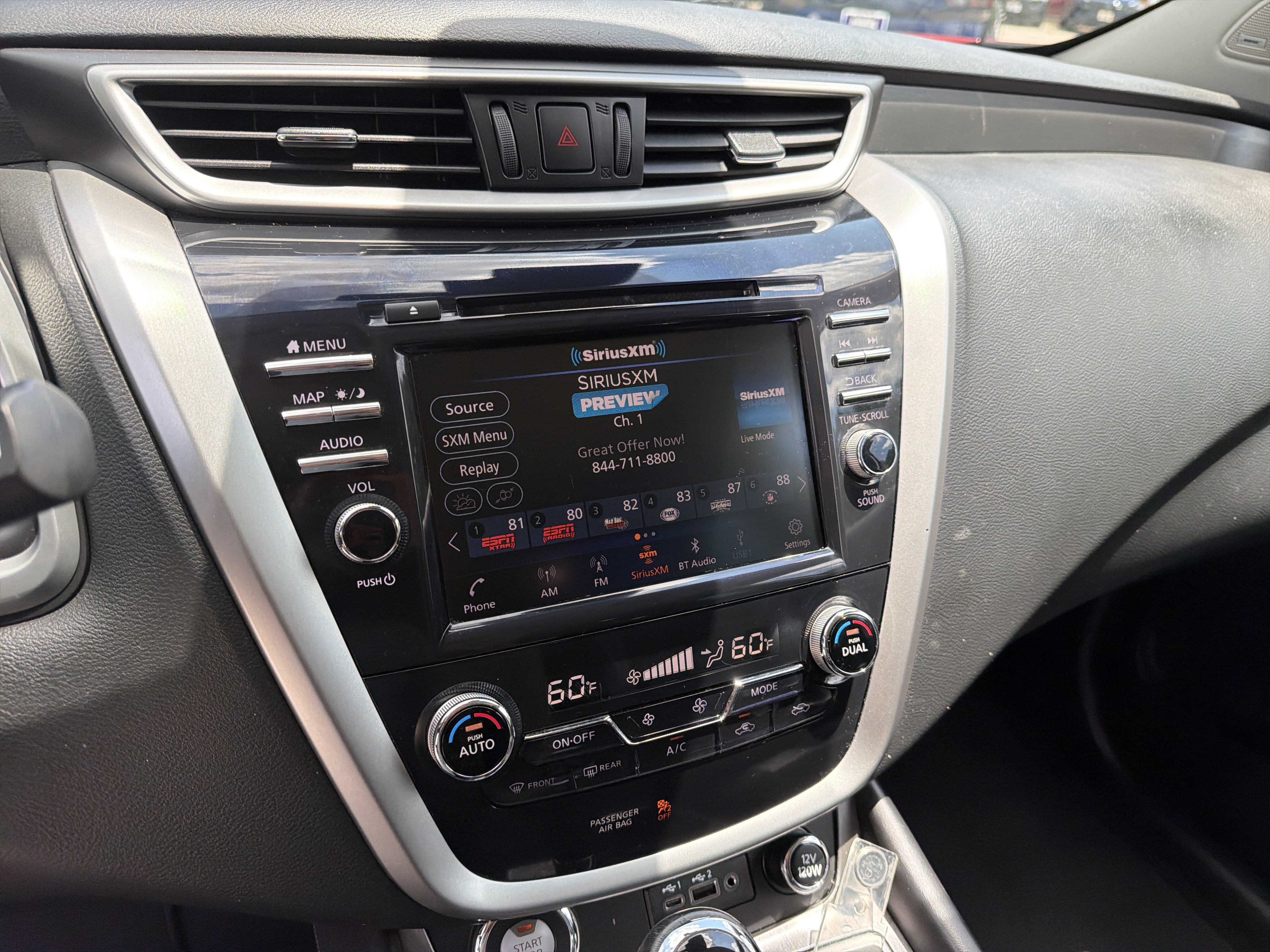 Used 2022 Scarlet Ember Tintcoat Nissan SL image 28