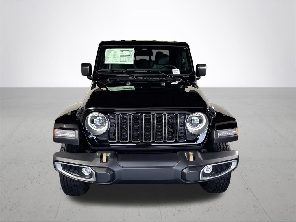 New 2026 Black Clear-Coat Exterior Paint Jeep  image 3