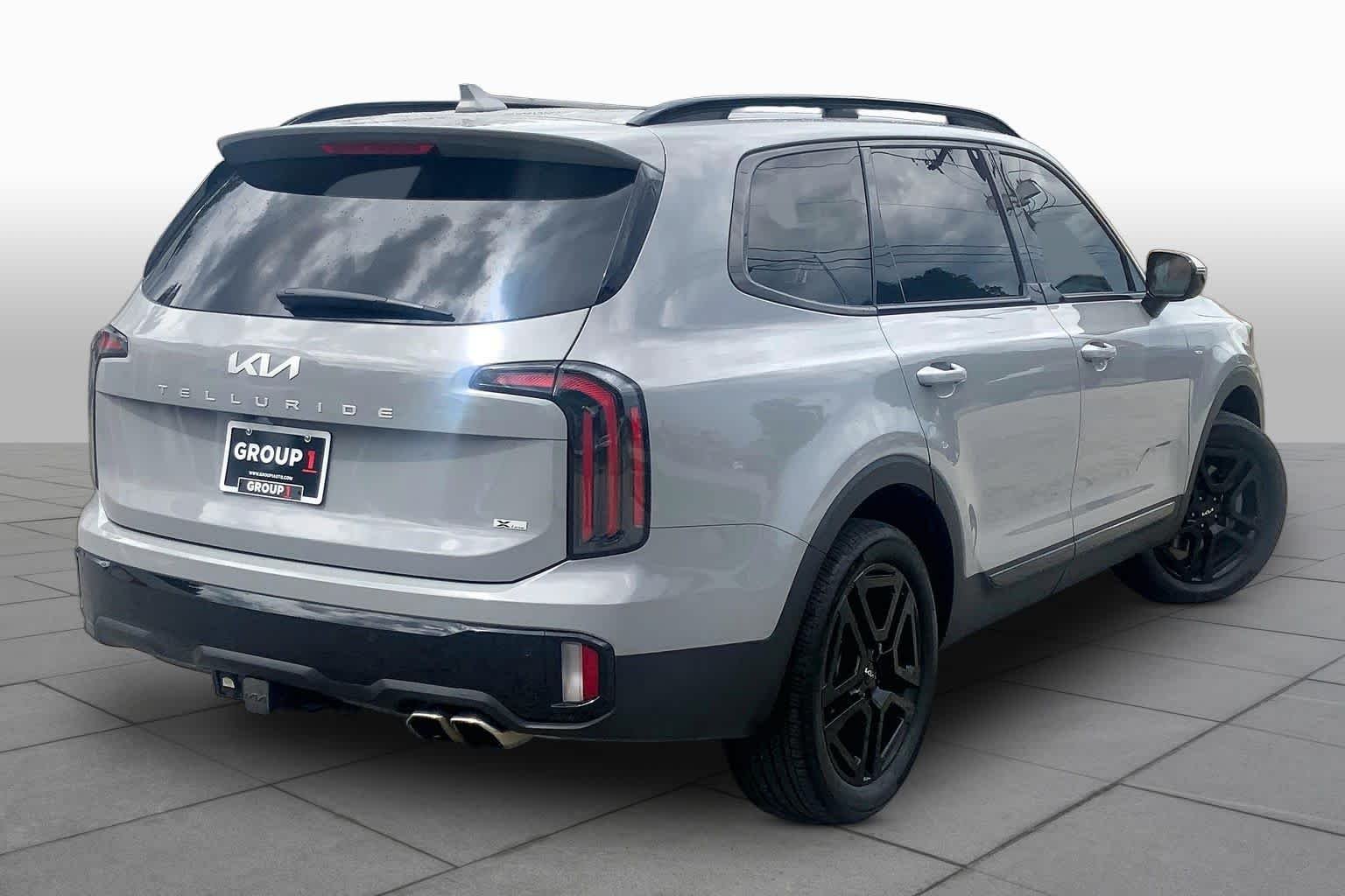 Certified Used 2024 Wolf Gray Kia SX X-Line image 12