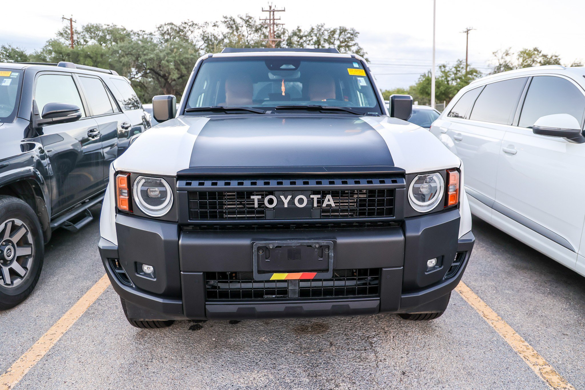 Used 2025 ICE CAP Toyota 1958 image 3