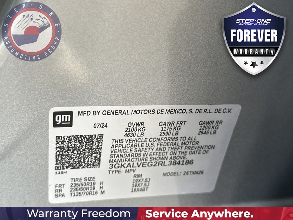 Used 2024 Silver GMC SLT image 41