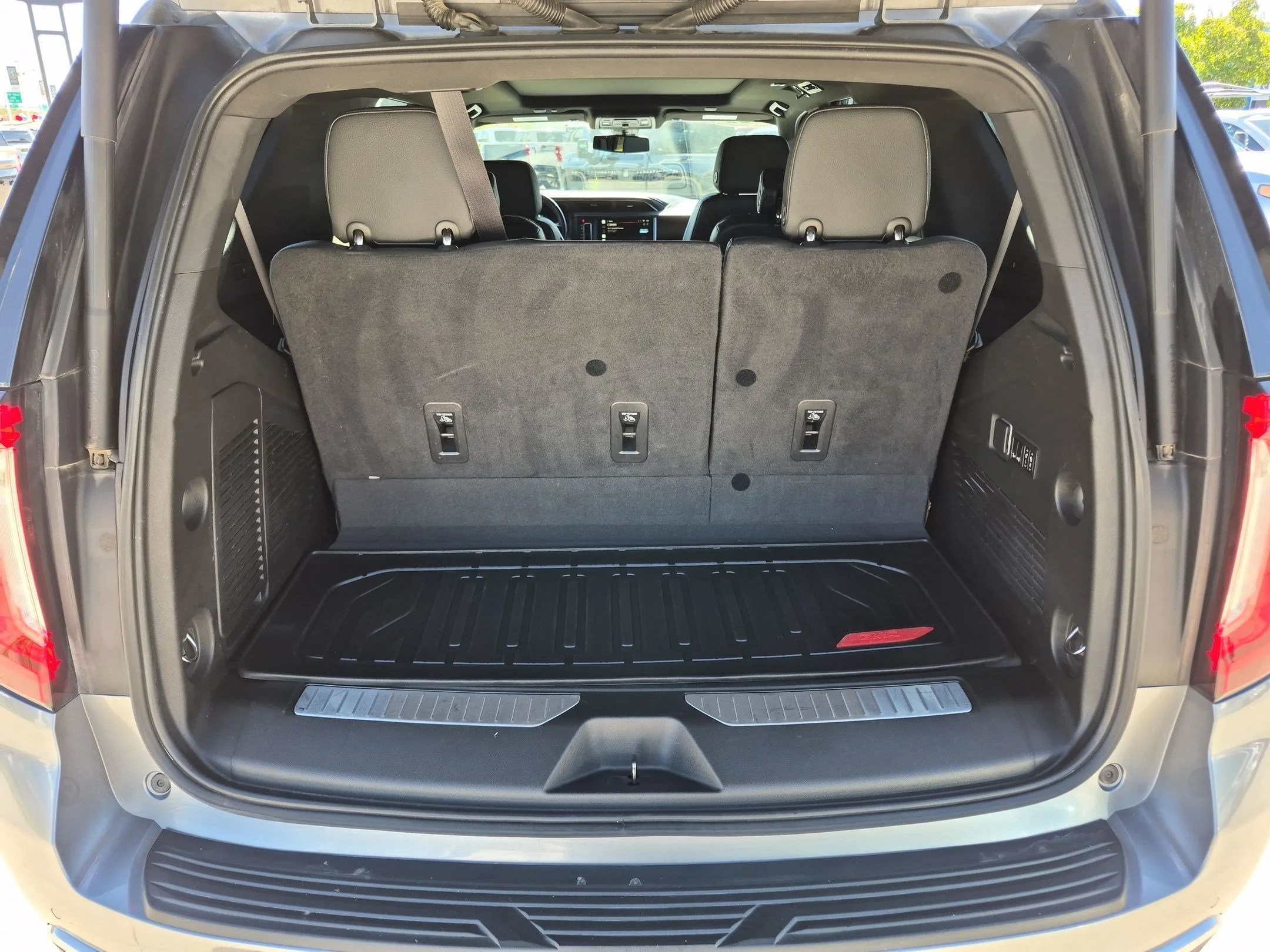 Used 2022 Satin Steel Metallic GMC Denali image 32