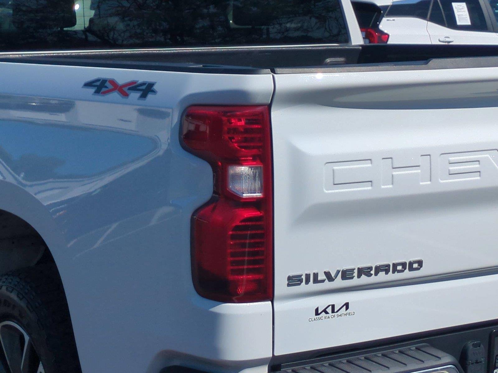 Used 2023 Summit White Chevrolet LT image 11