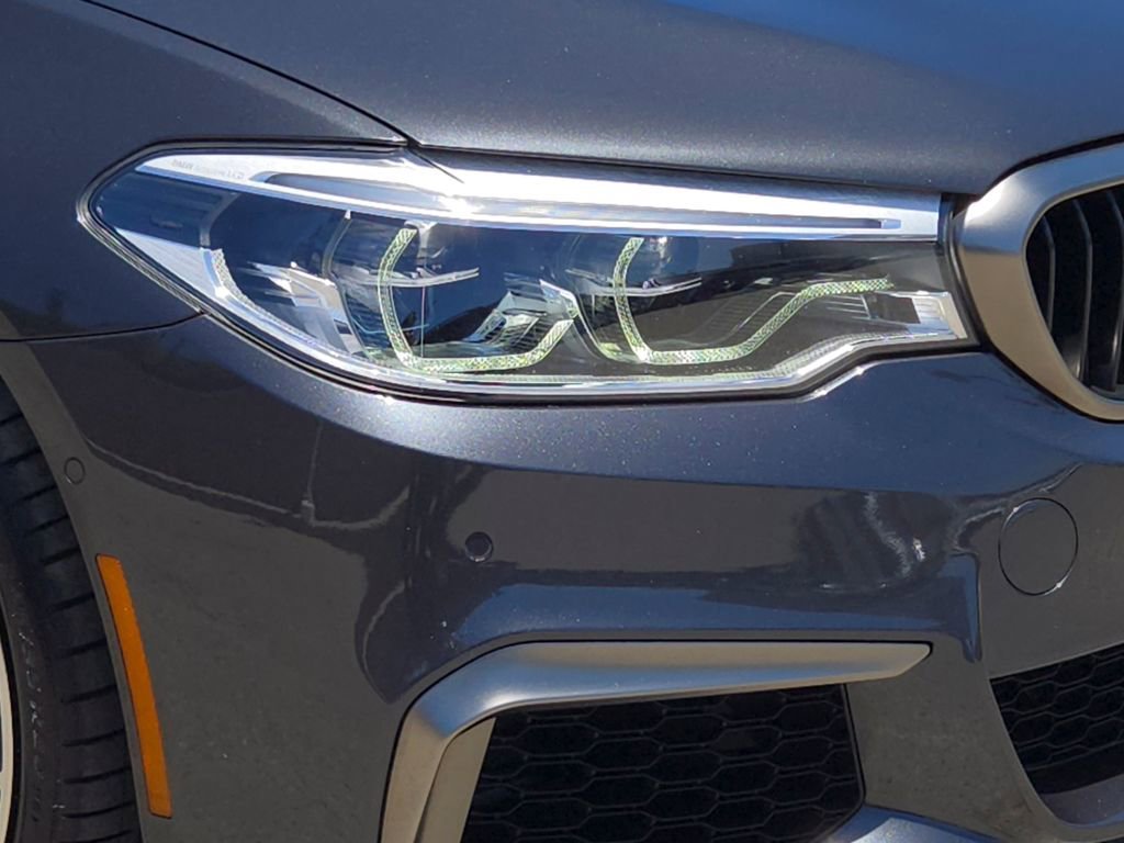 Used 2018 Dark Graphite Metallic BMW M550i xDrive image 5