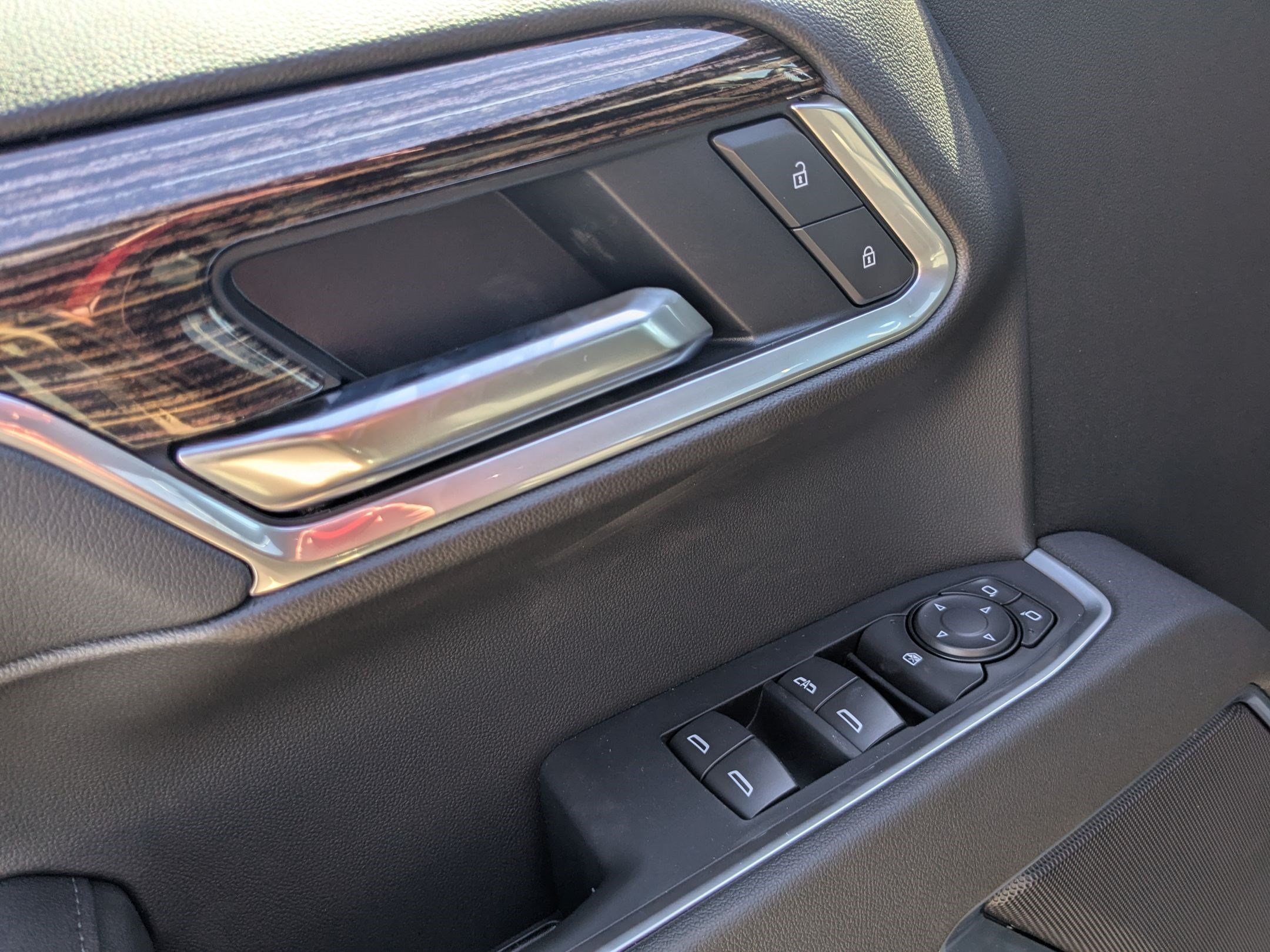 New 2026 Onyx Black GMC Elevation image 11